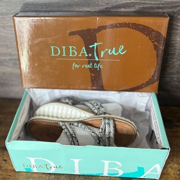 Diba True Cedar Cove Leather Strappy Slide Sandals in Gray Snakes, Size 6.5. New - Picture 16 of 16